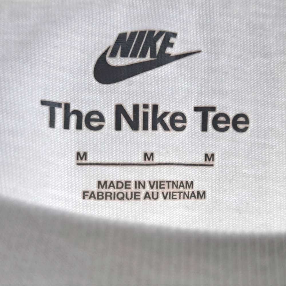 Nike Youth Graphic Tee, sz M - Picture 3 of 3